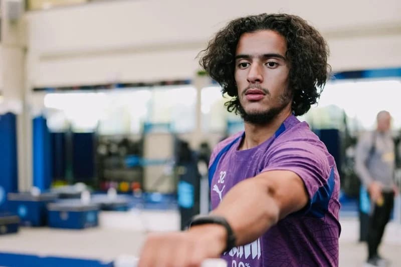 Rio Ferdinand regrette l'occasion manquée par Manchester United pour Ayyoub Bouaddi